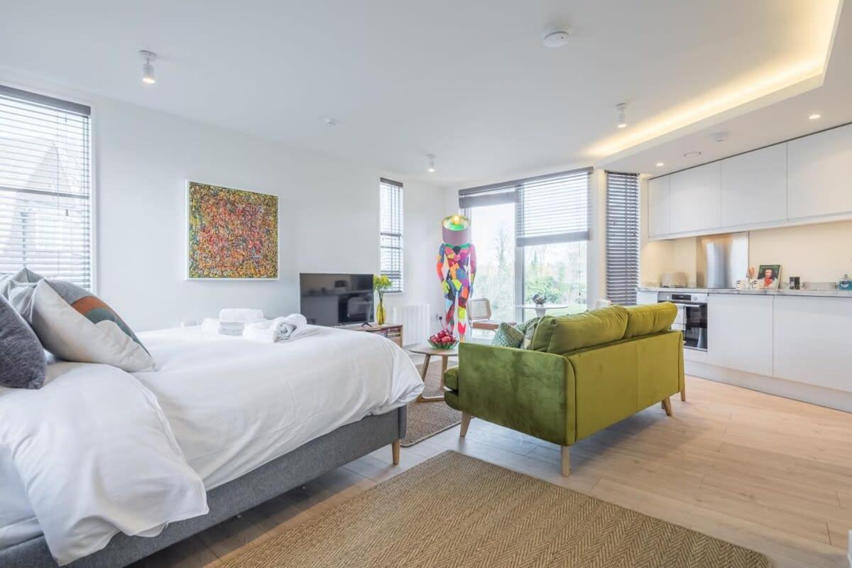 Luxurious Central Apartment With Balcony Cambridge  Exterior photo